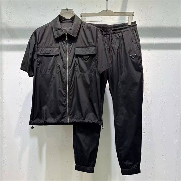 Спортивный костюм PRADA 133900 - фото 229144