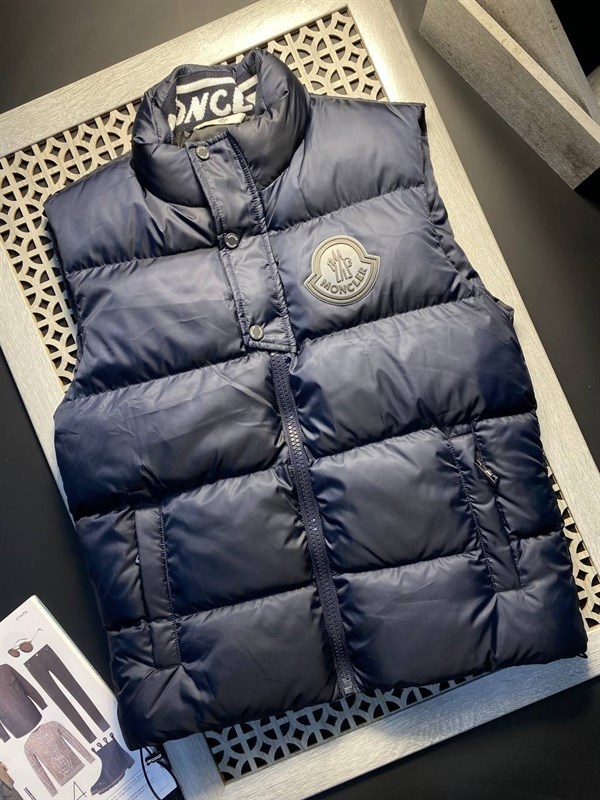 Жилет Moncler 20378 - фото 22920