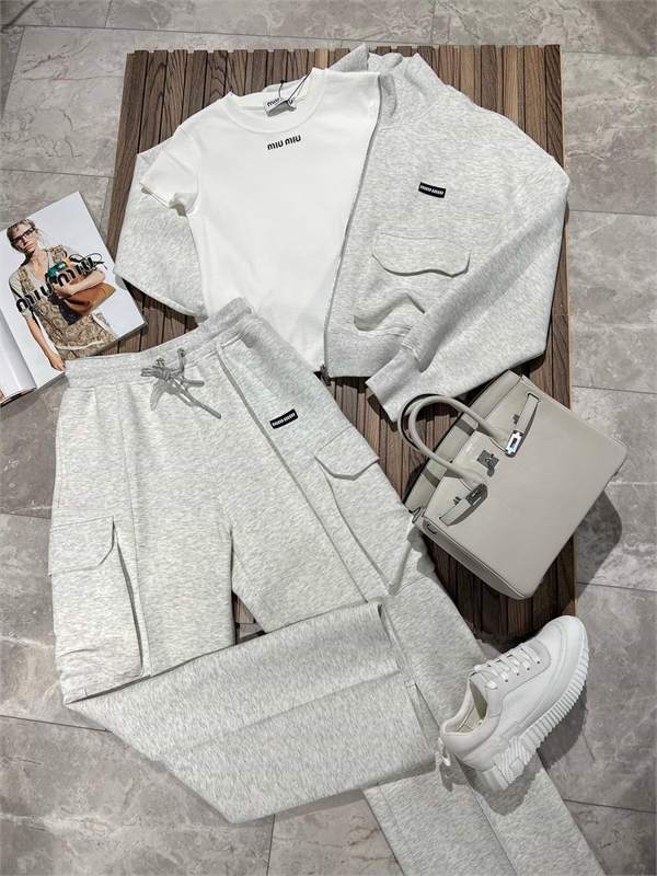 Футболка  MIU MIU 134408 - фото 232406