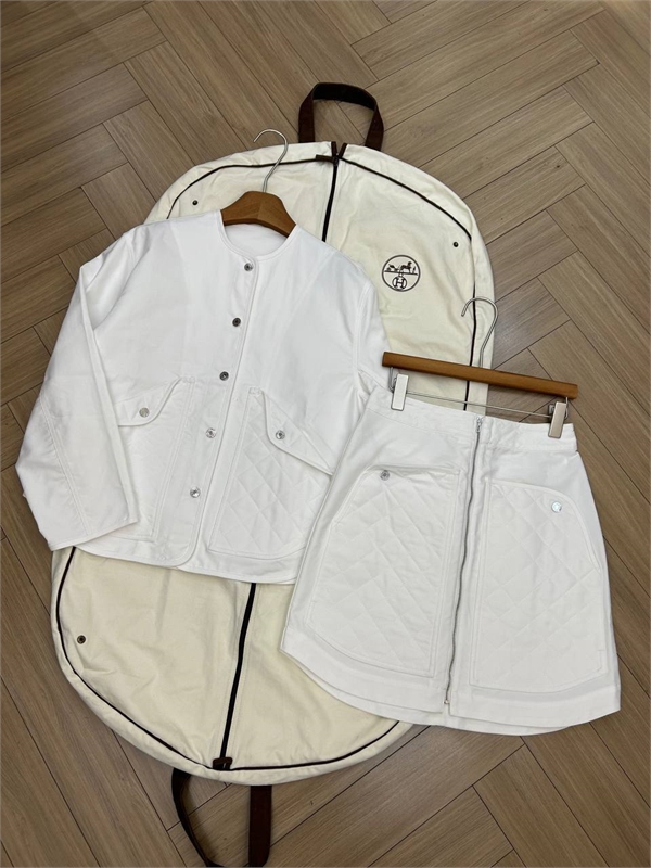 Костюм с юбкой HERMES 139536 - фото 259927