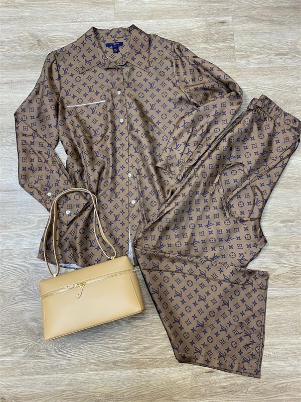 Костюм LOUIS VUITTON 142257 - фото 273494