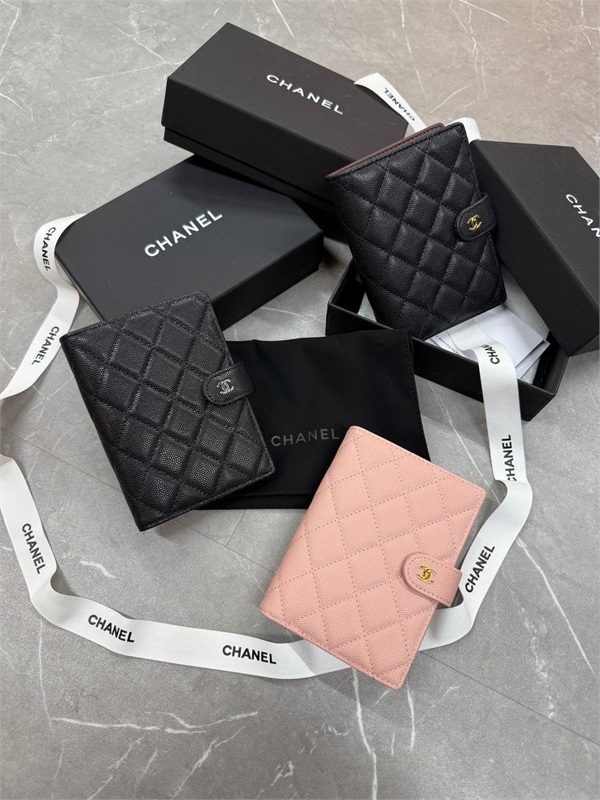 Обложка CHANEL 143650 - фото 278817