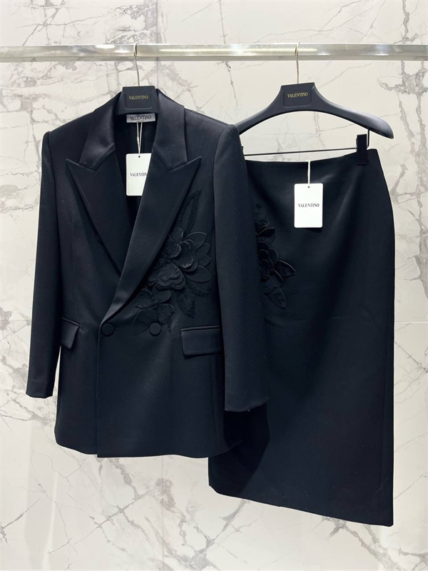Костюм VALENTINO Тройка 148554 - фото 307160