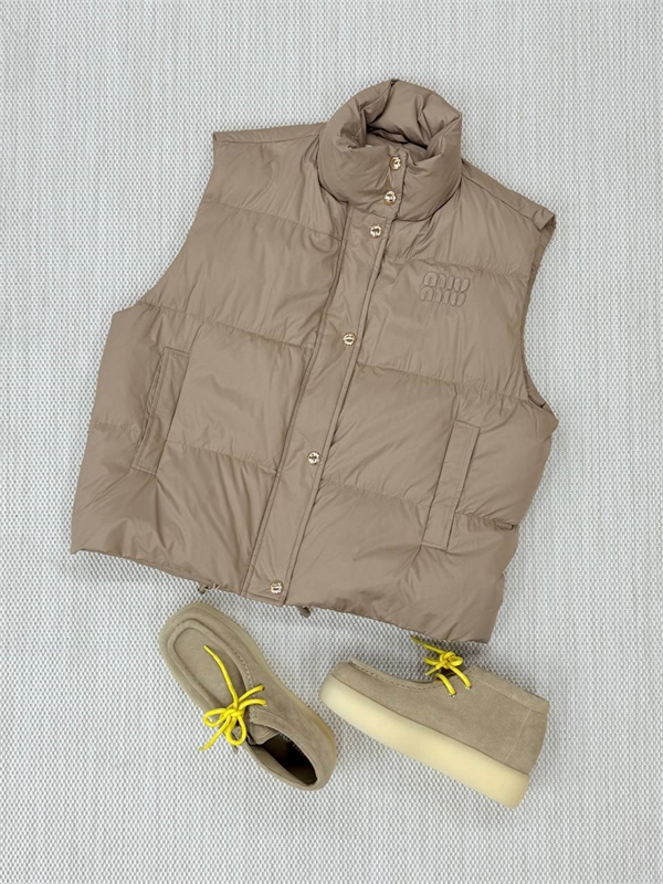 Жилетка MIU MIU 154375 - фото 337156