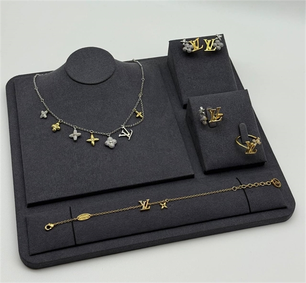 Серьги LOUIS VUITTON 156644 - фото 351796