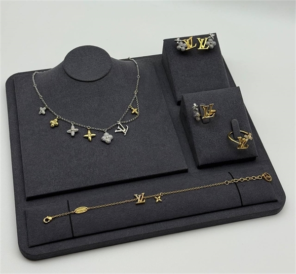 Кольцо LOUIS VUITTON 156646 - фото 351802