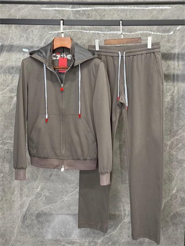 Спортивный костюм KITON 156684 - фото 352009
