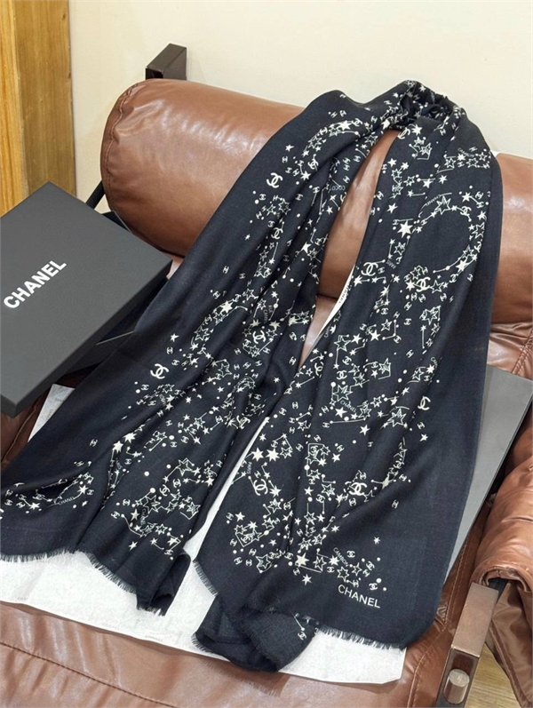 Платок CHANEL 159674