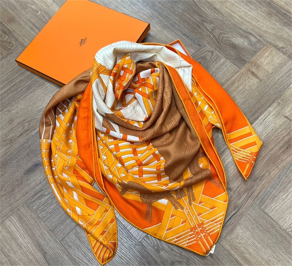 Платок HERMES 160090