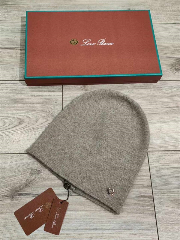 Шапка LORO PIANA 160271