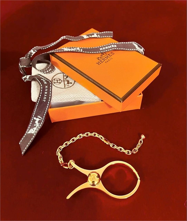 Зажим для перчаток HERMES 160715