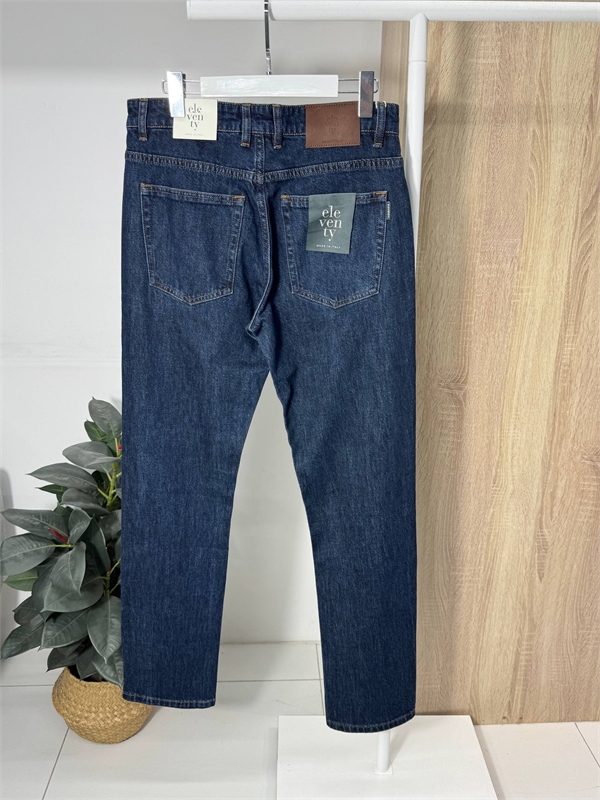 Джинсы ELEVENTY 161732