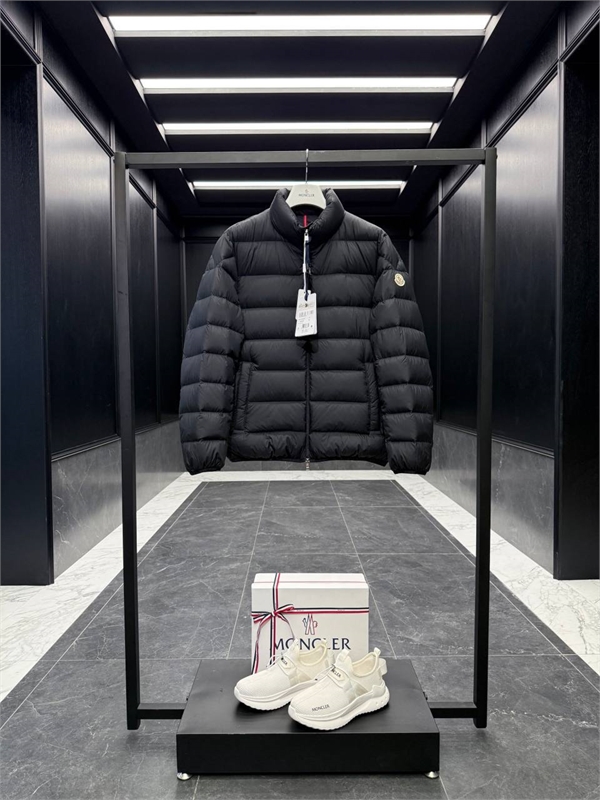 Пуховик MONCLER 163247