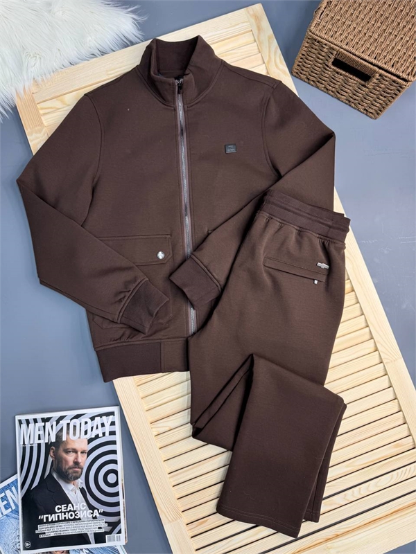 Прогулочный костюм TF 163697