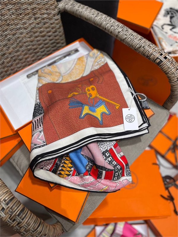 Платок HERMES 163992