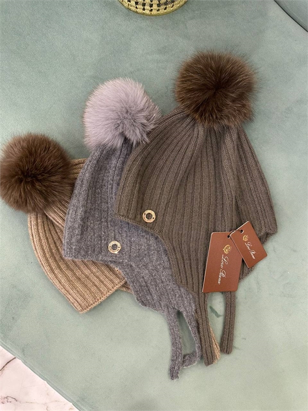 Шапка LORO PIANA 165310