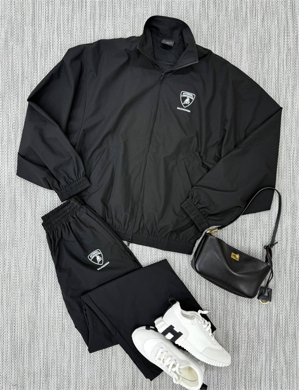 Костюм BALENCIAGA 165617