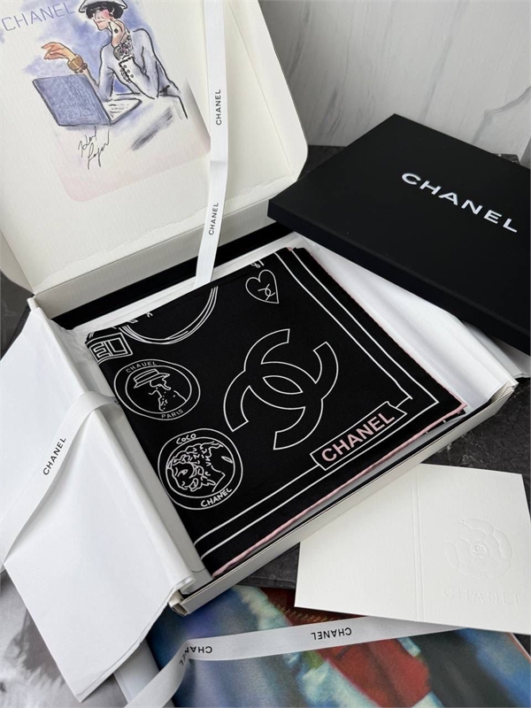 Платок CHANEL 165728