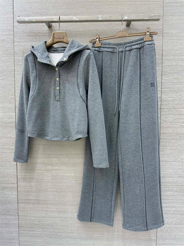 Костюм MIU MIU 166049