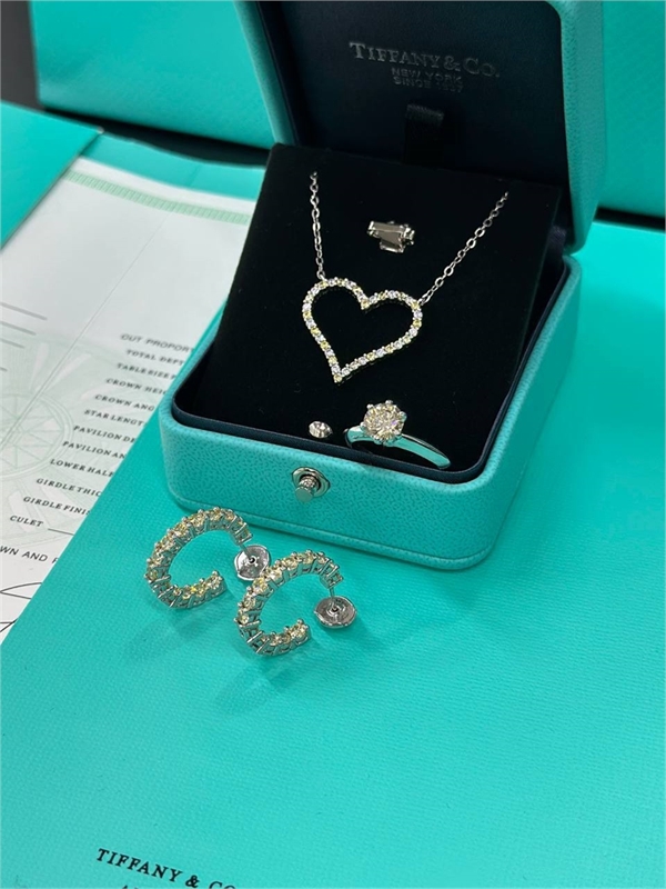 Серьги Tiffany&Co 166674