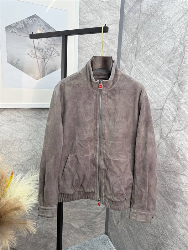 Замшевая куртка KITON 167008