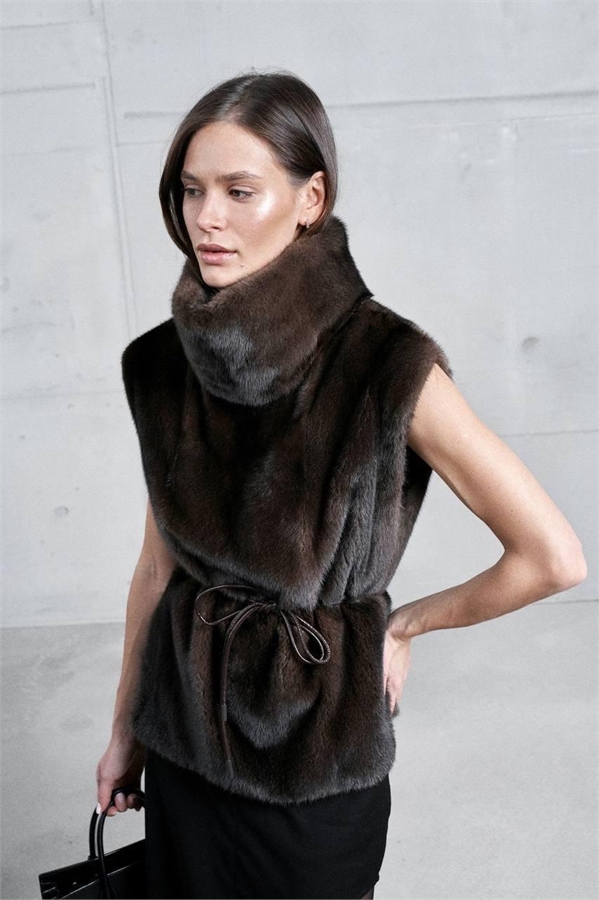 Норковая жилетка LORO PIANA 167635