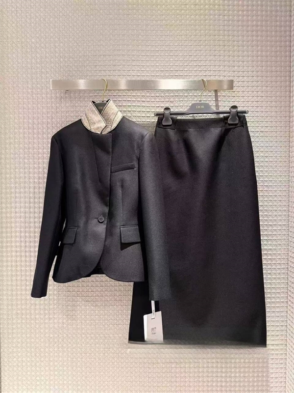 Костюм DIOR 168107