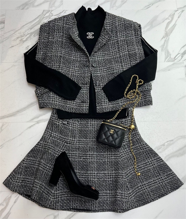 Костюм CHANEL 168452