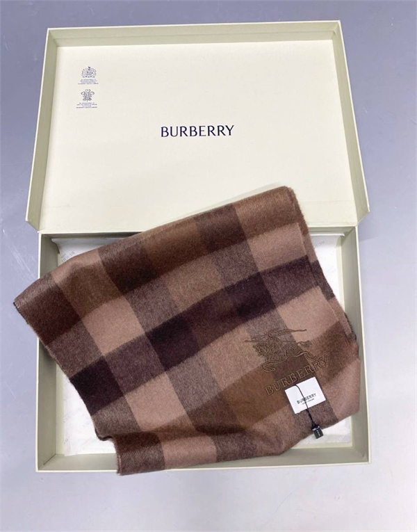 Шарф BURBERRY 100 % Кашемир 168689