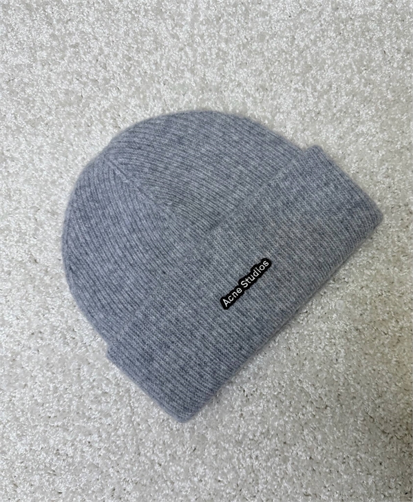 Шапка ACNE 168781