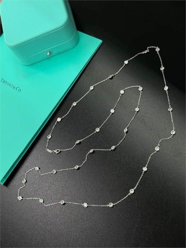 Нить Tiffany&Co 33 бриллианта 168834