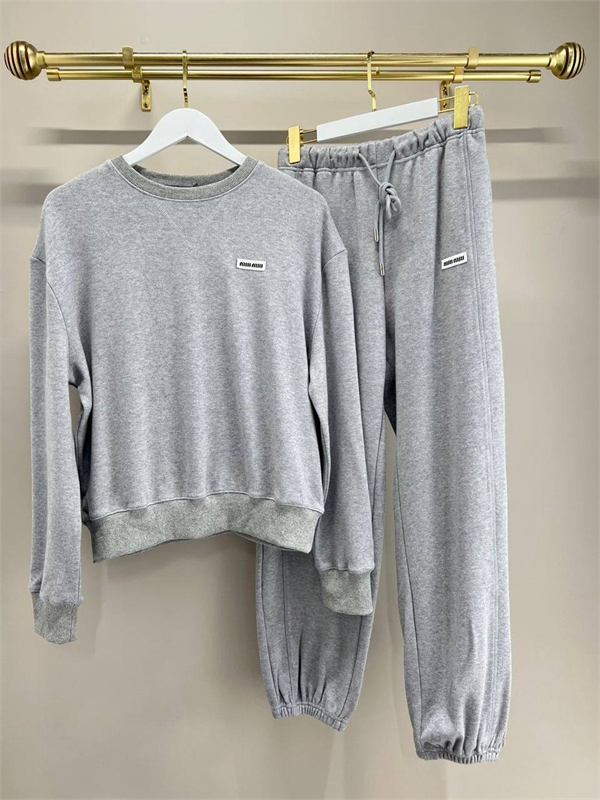 Спортивный костюм MIU MIU 168928