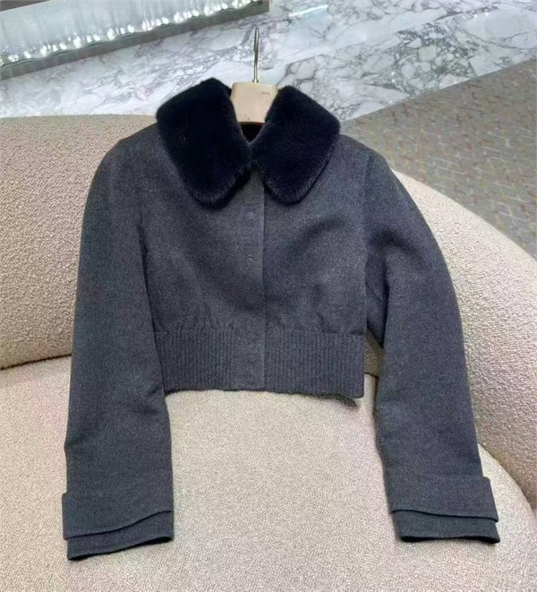 Куртка FENDI 168950