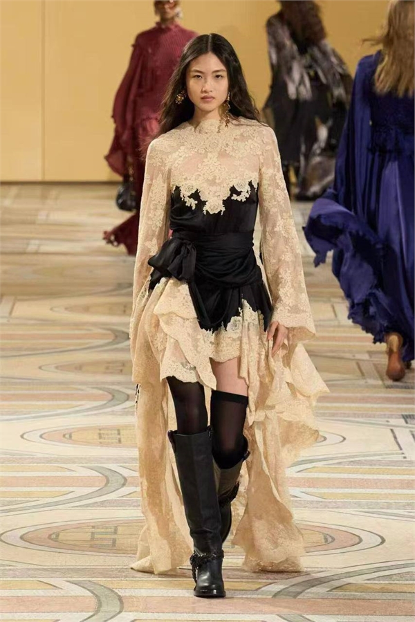 Платье ZIMMERMANN 168977