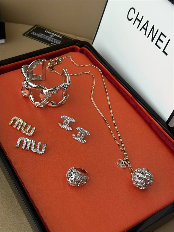 Заколка MIU MIU 169105
