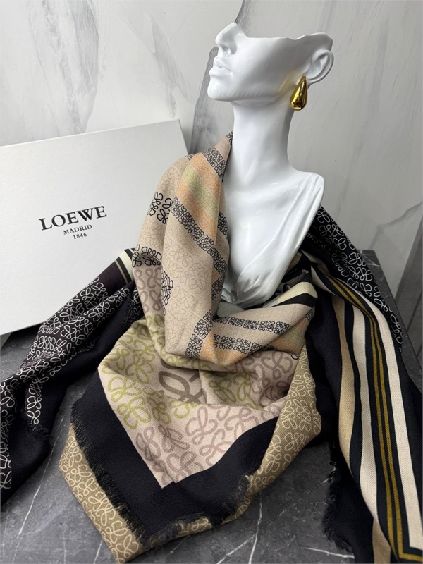 Платок LOEWE 169365