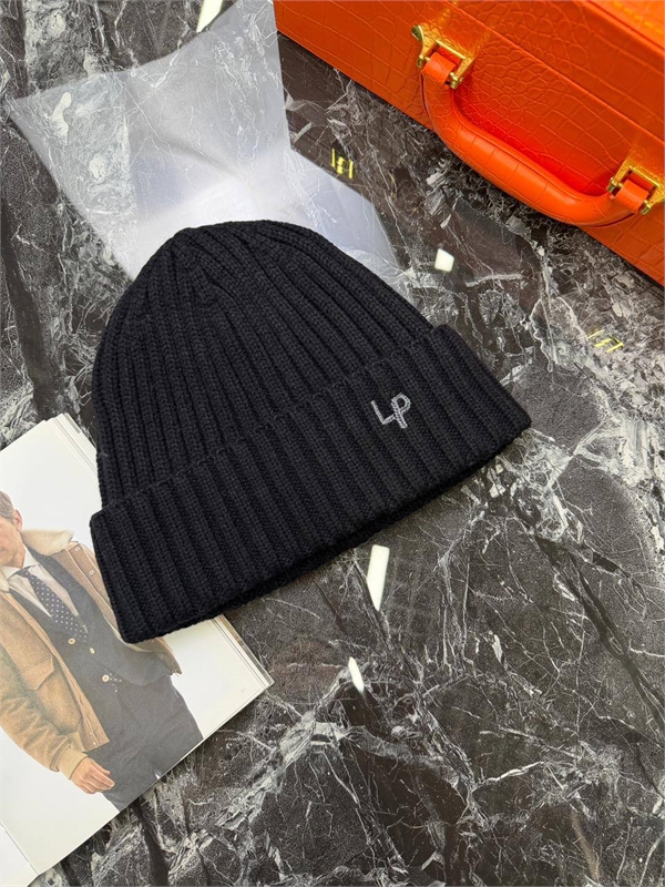 Шапка LP 169657