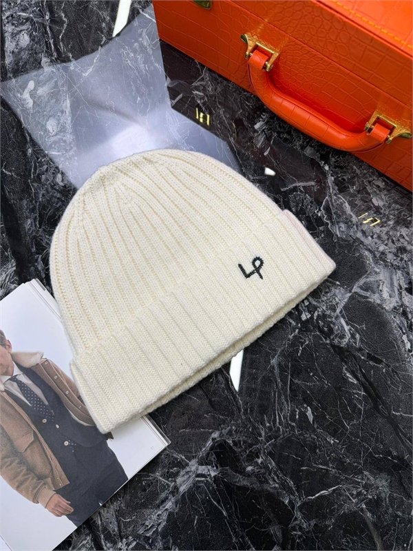 Шапка LP 169659