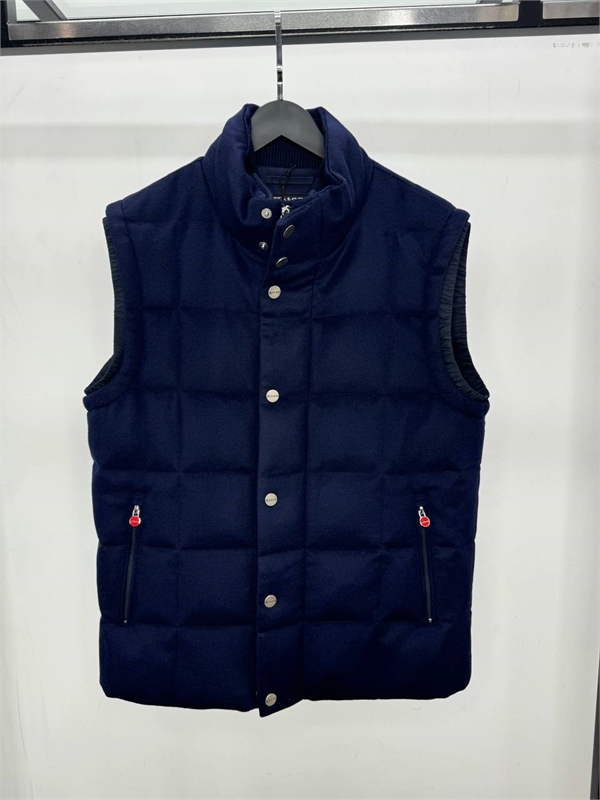 Кашемировый жилет KITON 169778