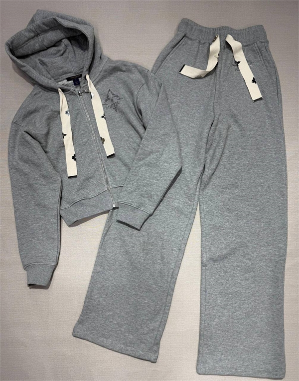 Костюм LOUIS VUITTON 169810