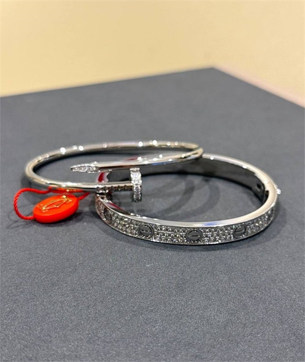 Браслет - гвоздь Cartier 170152