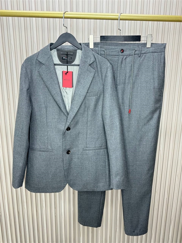 Кашемировый костюм KITON 170185