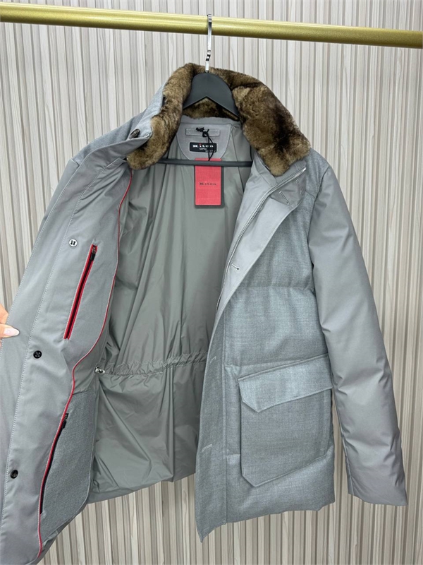 Пуховик KITON 170206