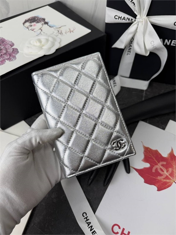 Обложка CHANEL 170294