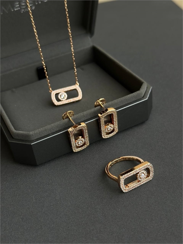 Серьги MESSIKA 170597