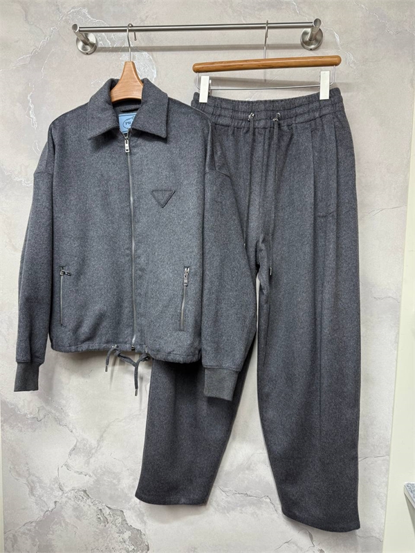 Костюм PRADA 170726