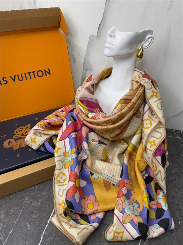 Платок LOUIS VUITTON 171386