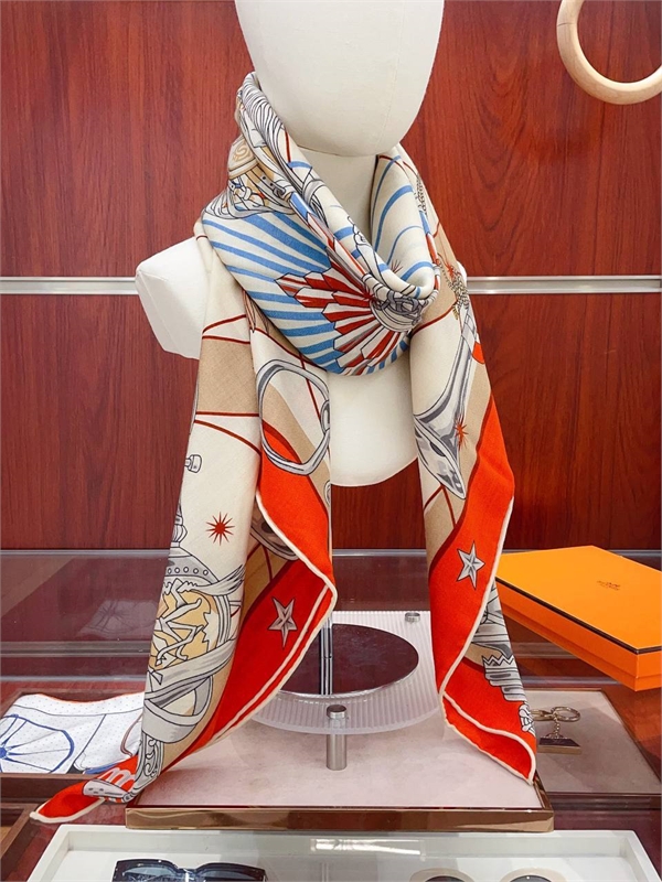 Платок HERMES 171585