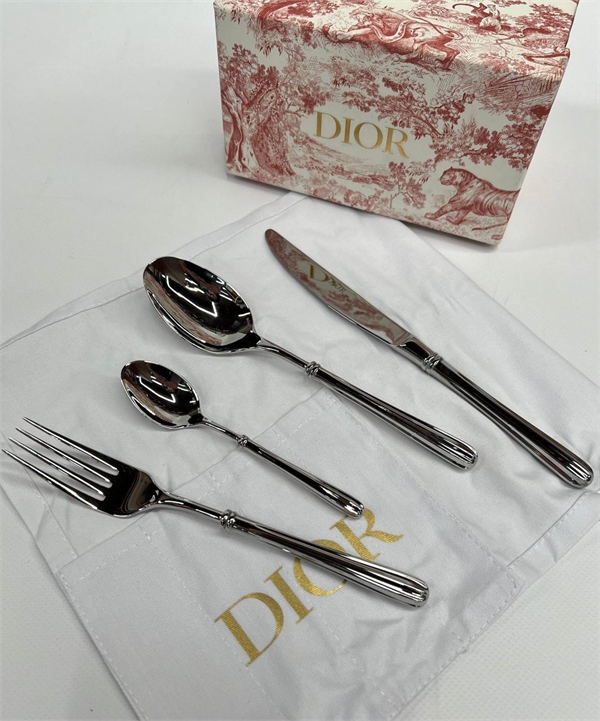Набор столовых приборов DIOR 172239