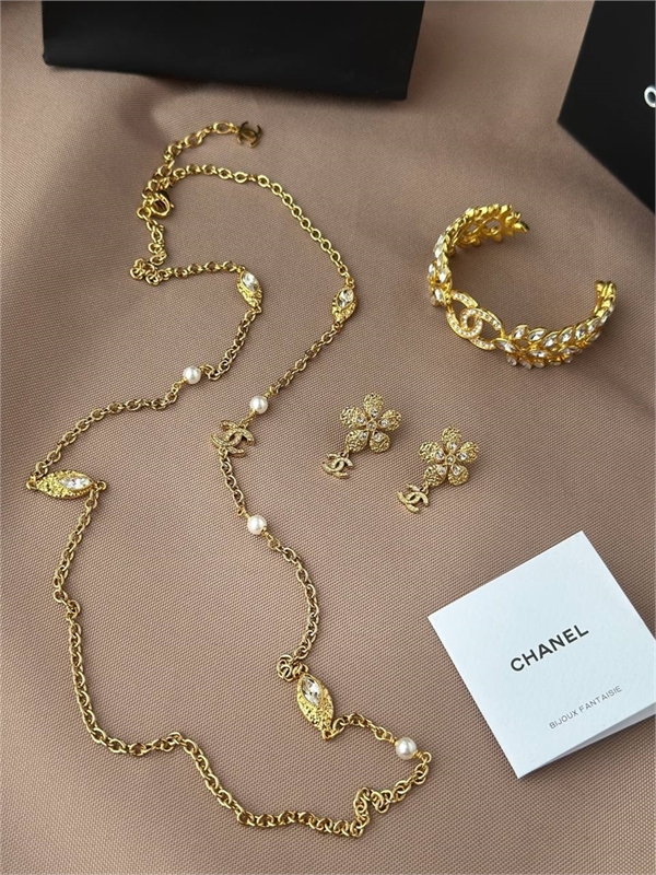 Серьги CHANEL 172835